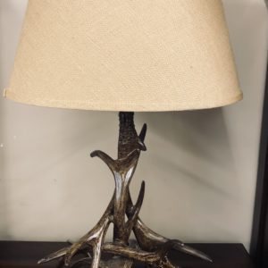 Poly Antlers Table Lamp