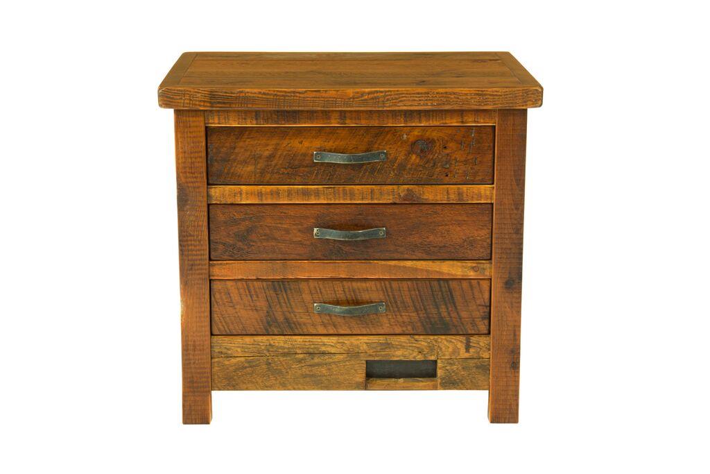 Western Traditions 3 Drawer Nightstand