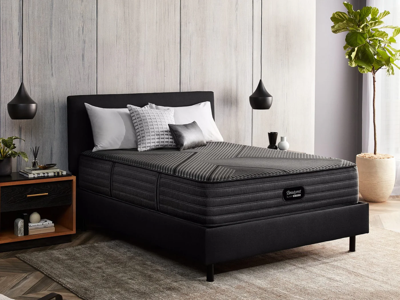 Simmons Beautyrest Black Hybrid Lx Class Plush2 Fea13d61 Cfe5 4018 A5dc A685a3298b8b 1400x